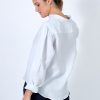 French Riviera-style organic linen shirt in lilac hint
